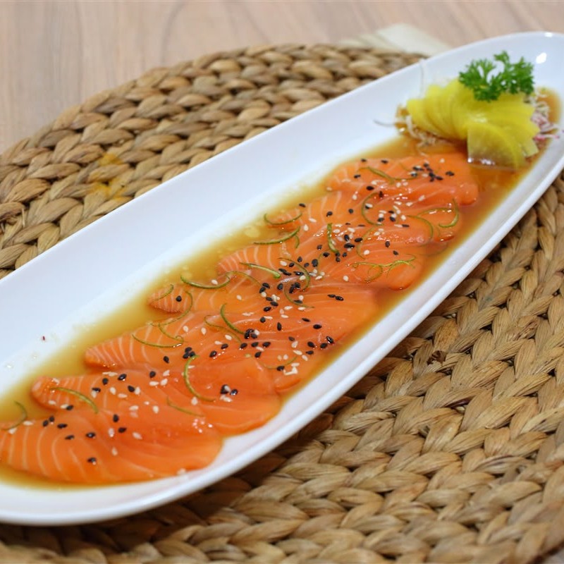 Tiradito Salmon